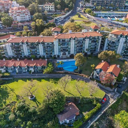 Апартаменты Luxury Oceanfront At Reid'S Gardens Фуншал Экстерьер фото